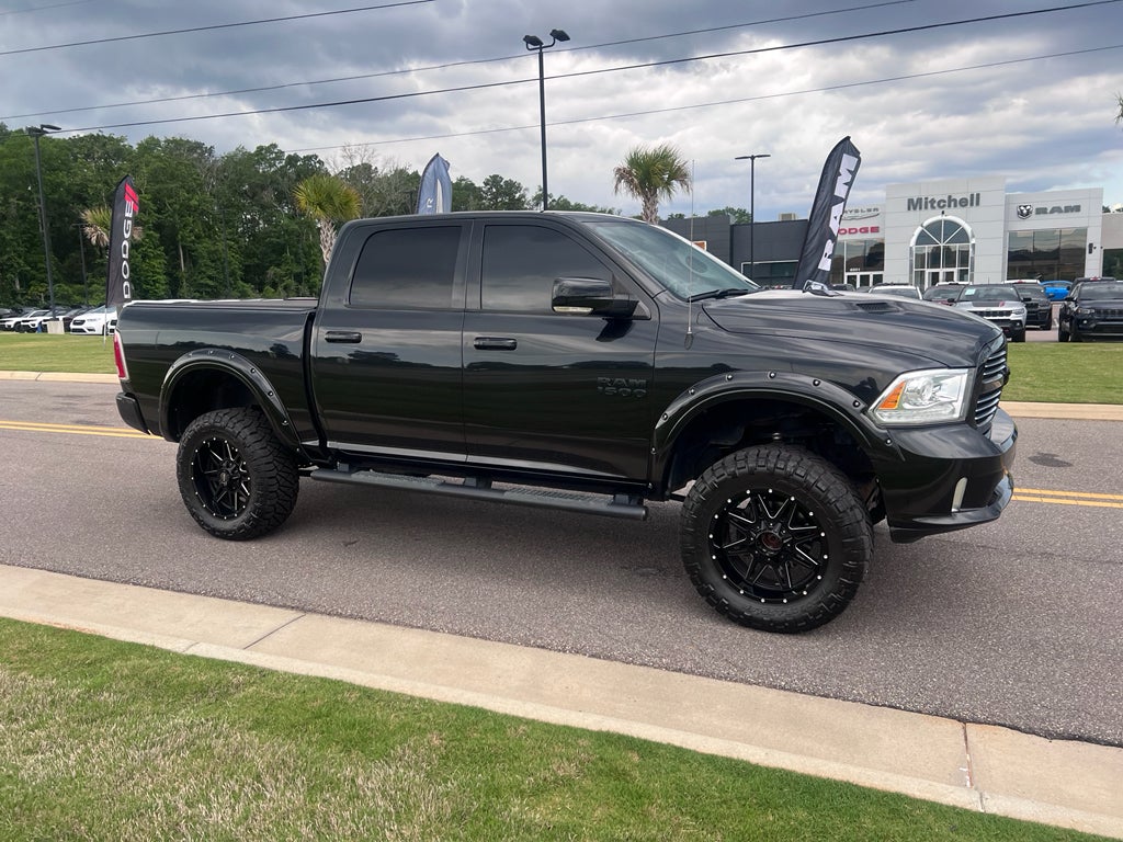 2017 RAM 1500 Sport Crew Cab 4x4 5'7' Box