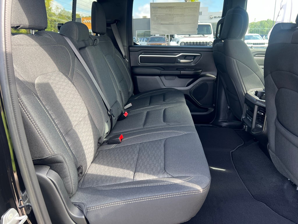 2027 RAM 1500 RAM 1500 BIG HORN CREW CAB 4X2 5'7' BOX