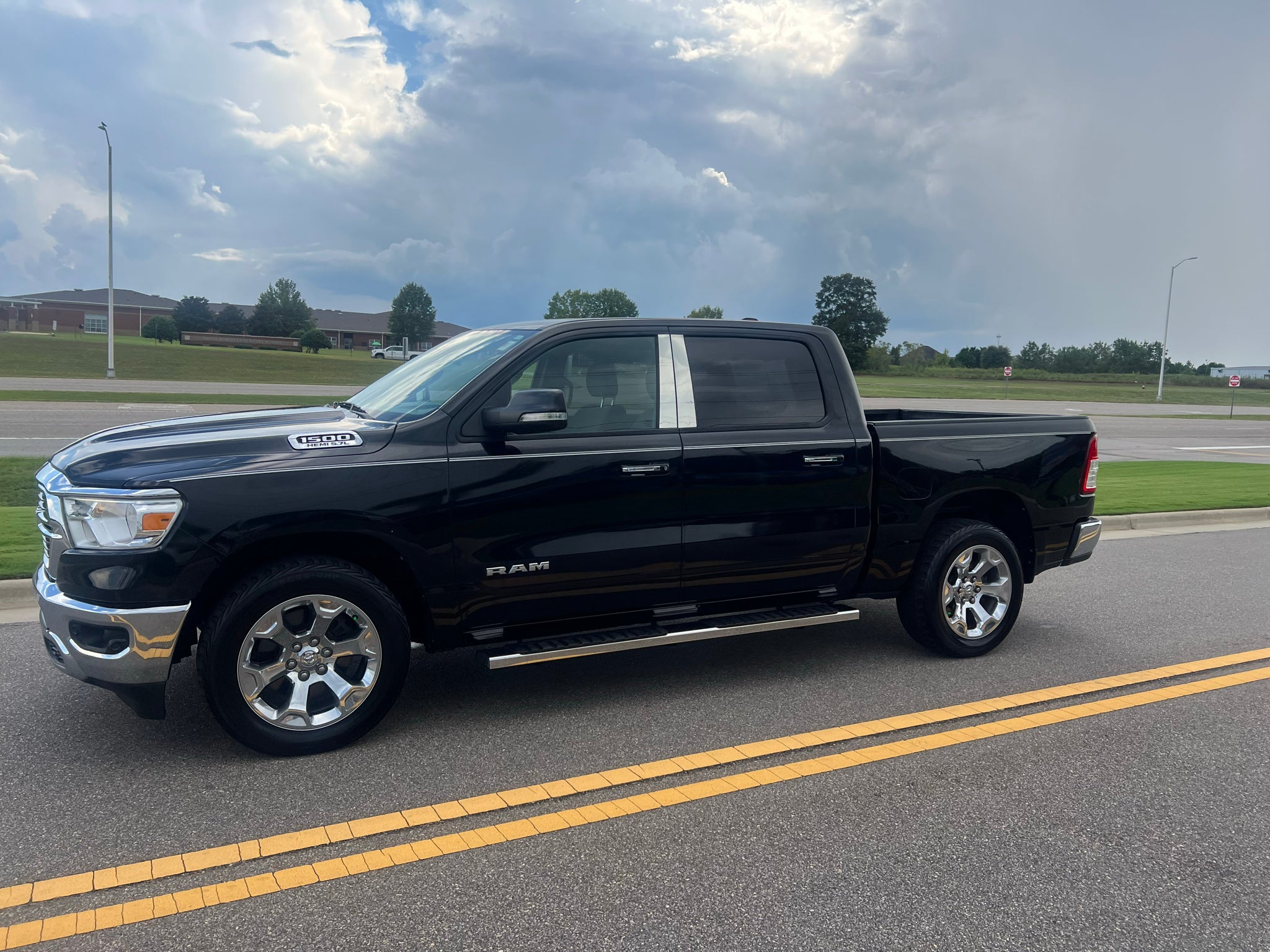 2019 RAM 1500 Big Horn/Lone Star Crew Cab 4x2 5'7' Box