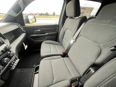 2027 RAM 1500 RAM 1500 EXPRESS CREW CAB 4X2 5'7' BOX