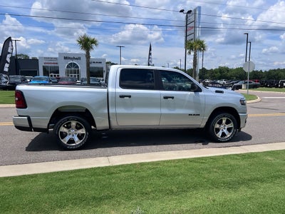 2026 RAM 1500 RAM 1500 EXPRESS CREW CAB 4X2 5'7' BOX