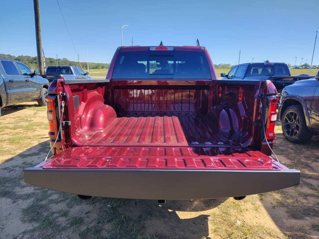 2026 RAM 1500 RAM 1500 EXPRESS CREW CAB 4X2 5'7' BOX