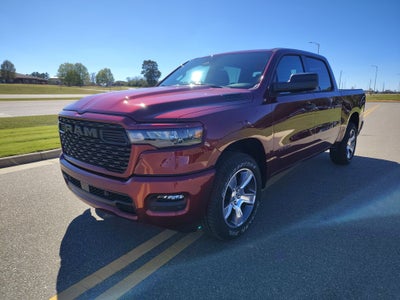 2026 RAM 1500 RAM 1500 EXPRESS CREW CAB 4X2 5'7' BOX