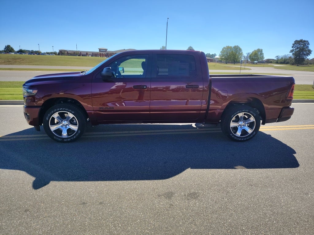 2026 RAM 1500 RAM 1500 EXPRESS CREW CAB 4X2 5'7' BOX