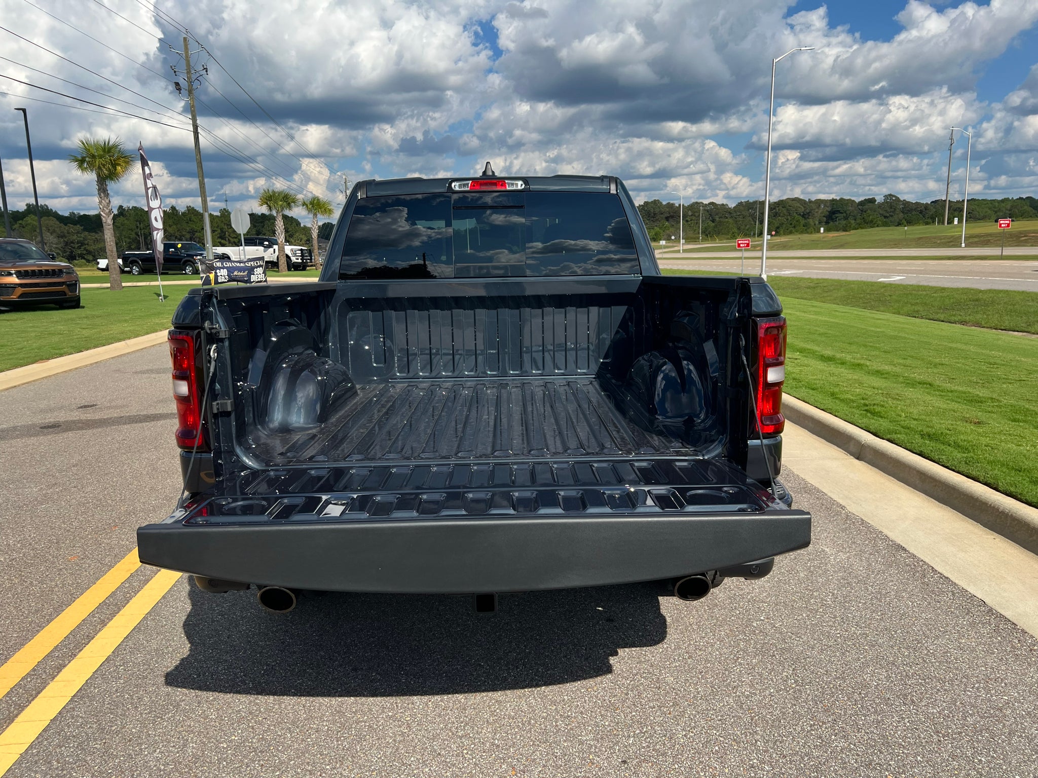 2027 RAM 1500 RAM 1500 EXPRESS CREW CAB 4X2 5'7' BOX