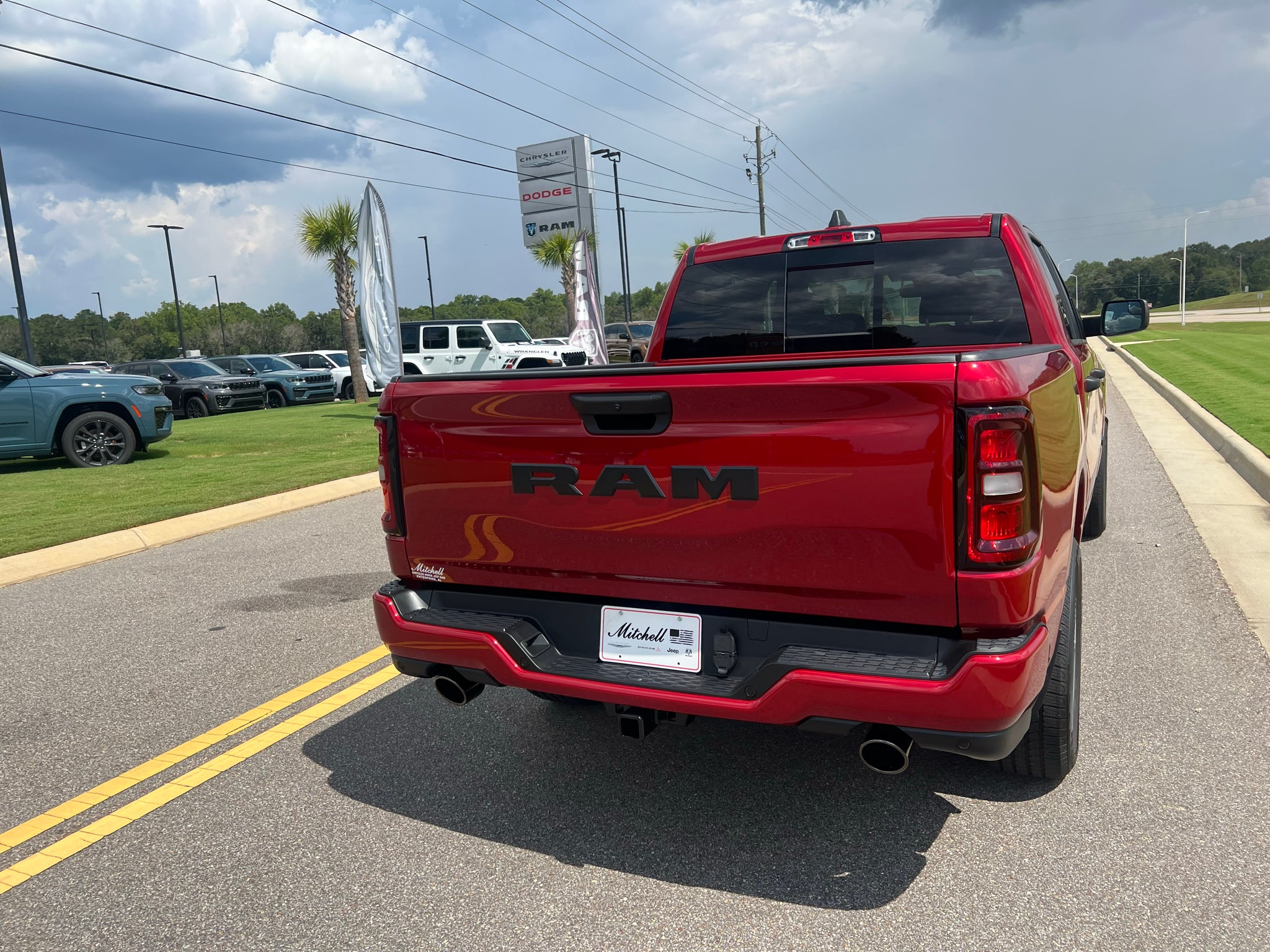 2027 RAM 1500 RAM 1500 EXPRESS CREW CAB 4X2 5'7' BOX