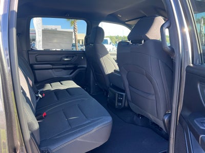 2027 RAM 1500 RAM 1500 EXPRESS CREW CAB 4X2 5'7' BOX