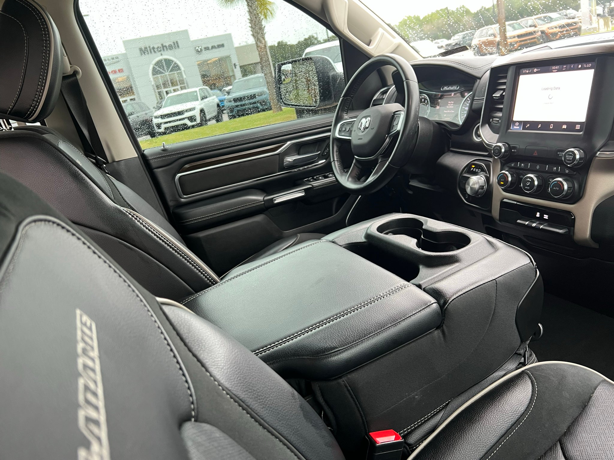 2022 RAM 1500 Laramie Crew Cab 4x2 5'7' Box