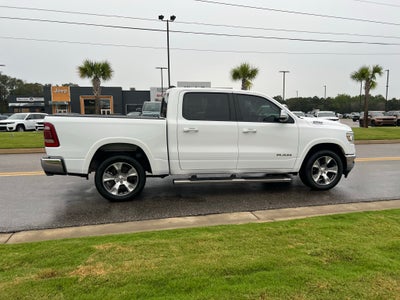 2022 RAM 1500 Laramie Crew Cab 4x2 5'7' Box