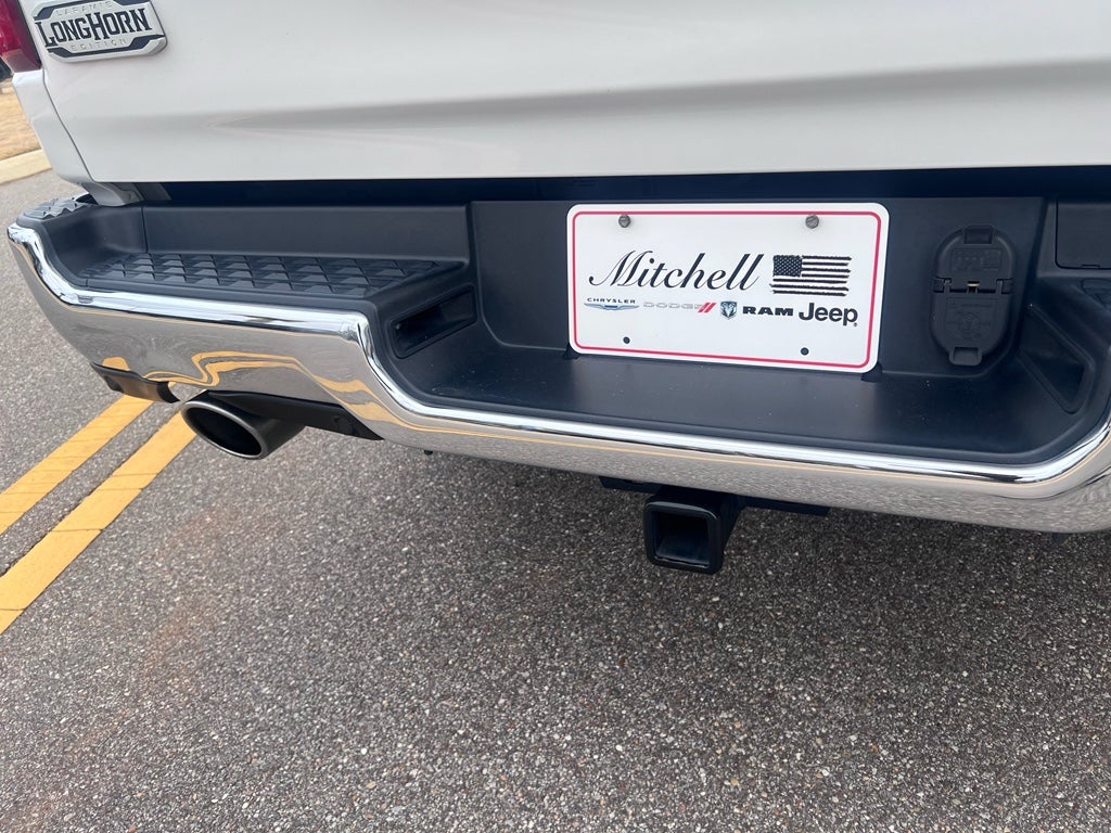 2019 RAM 1500 Longhorn Crew Cab 4x2 5'7' Box