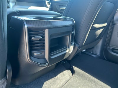 2027 RAM 1500 RAM 1500 EXPRESS CREW CAB 4X4 5'7' BOX