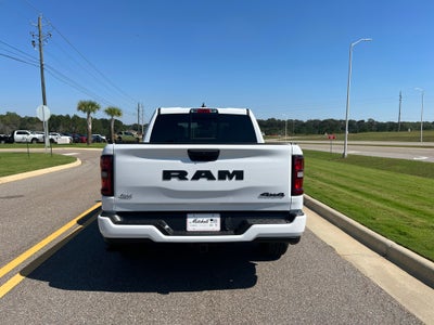 2027 RAM 1500 RAM 1500 EXPRESS CREW CAB 4X4 5'7' BOX