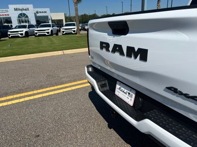 2027 RAM 1500 RAM 1500 EXPRESS CREW CAB 4X4 5'7' BOX