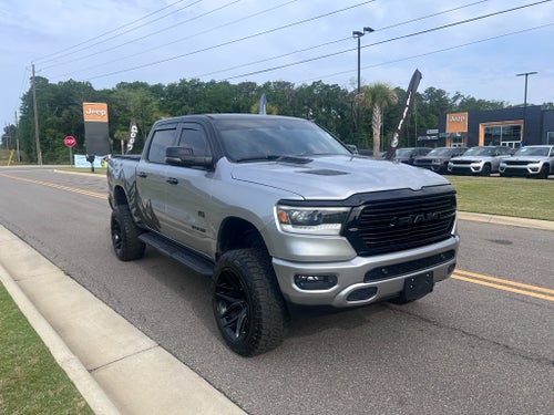 2023 RAM 1500 Laramie Crew Cab 4x4 5'7' Box