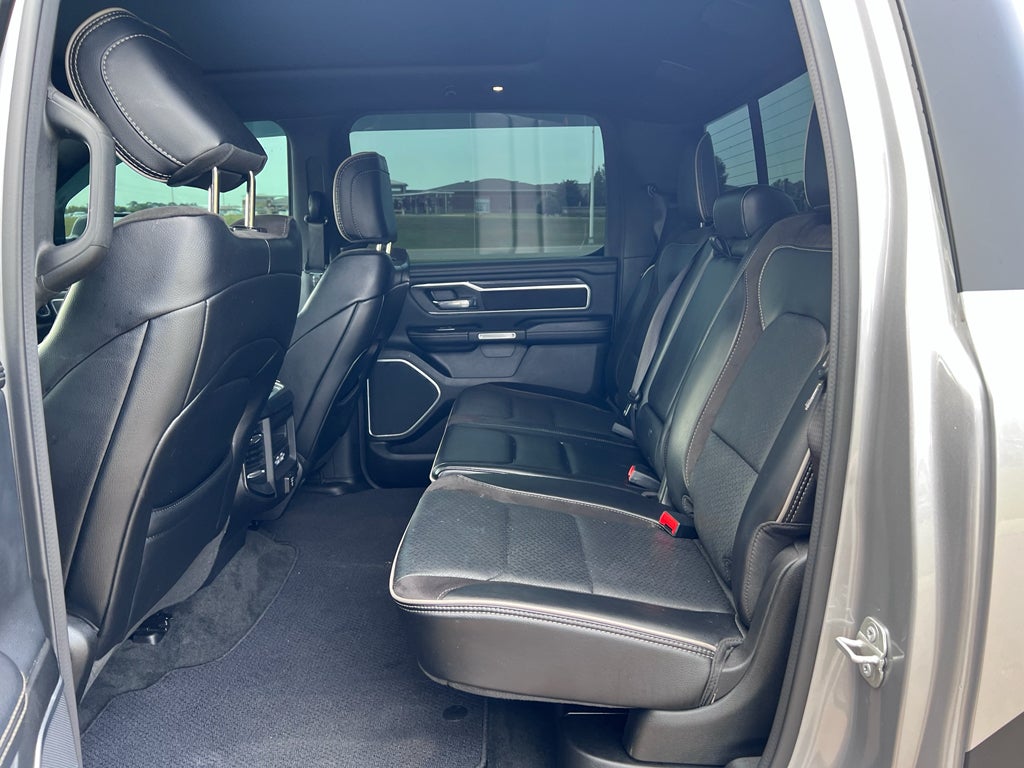 2023 RAM 1500 Laramie Crew Cab 4x4 5'7' Box