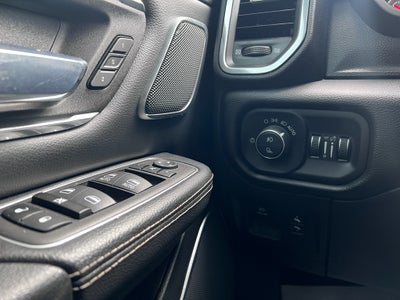 2023 RAM 1500 Laramie Crew Cab 4x4 5'7' Box
