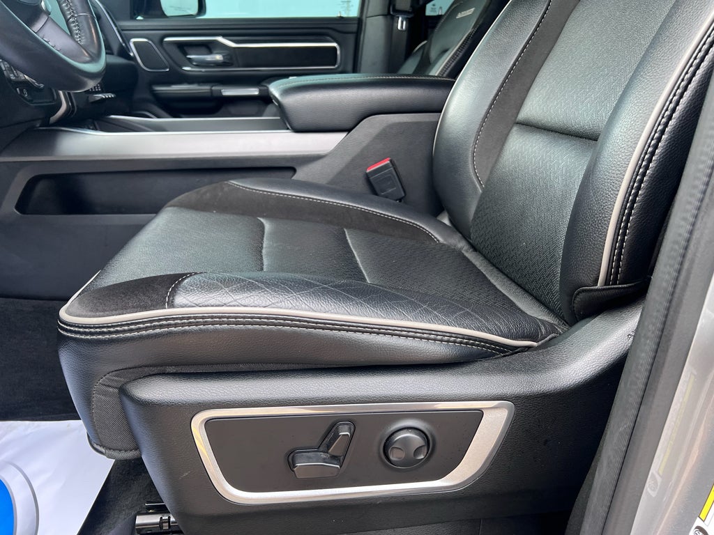2023 RAM 1500 Laramie Crew Cab 4x4 5'7' Box