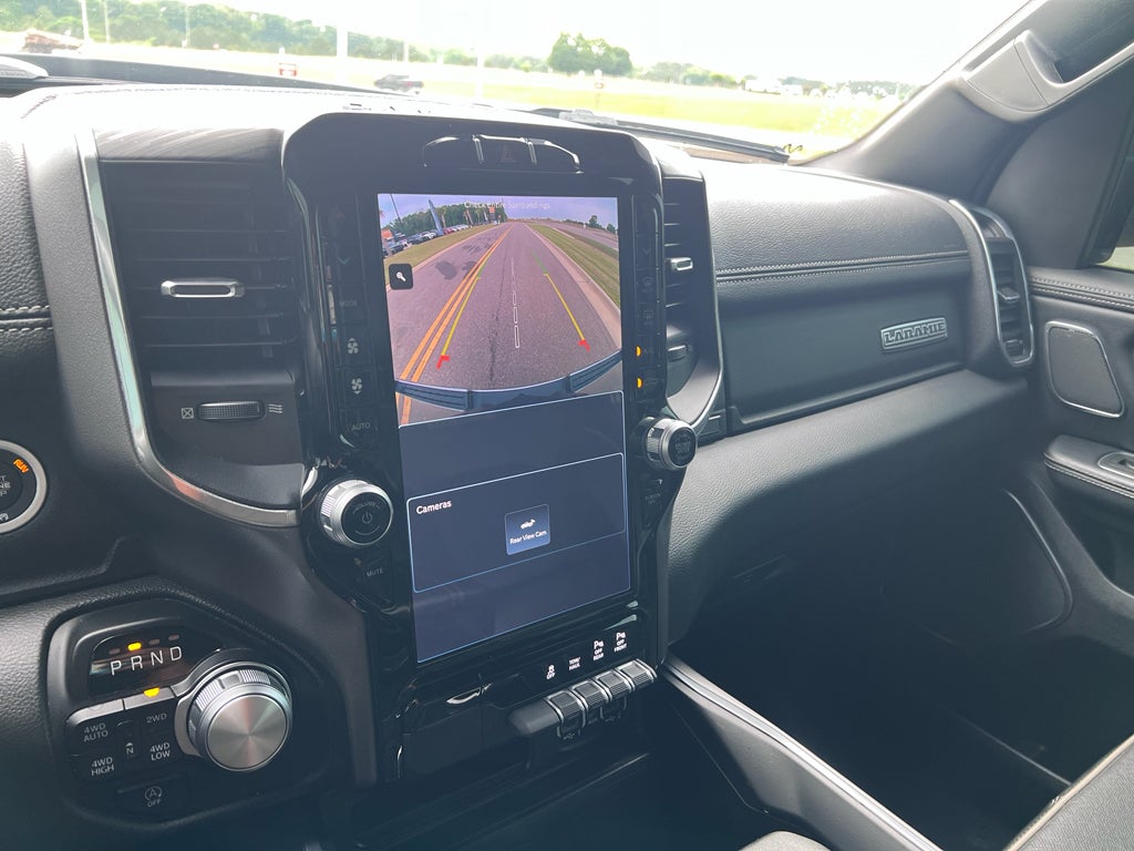 2023 RAM 1500 Laramie Crew Cab 4x4 5'7' Box