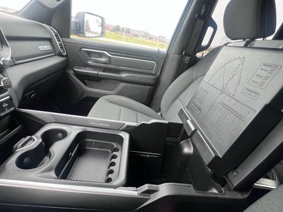 2022 RAM 1500 Lone Star Quad Cab 4x4 6'4' Box