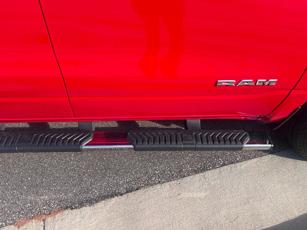 2022 RAM 1500 Big Horn Quad Cab 4x4 6'4' Box