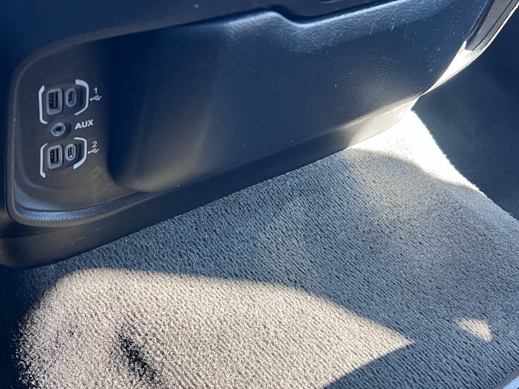 2021 RAM 1500 Big Horn Quad Cab 4x4 6'4' Box