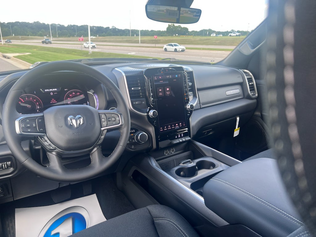 2026 RAM 1500 RAM 1500 BIG HORN CREW CAB 4X4 5'7' BOX