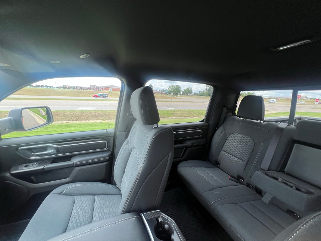 2027 RAM 1500 RAM 1500 BIG HORN CREW CAB 4X4 5'7' BOX