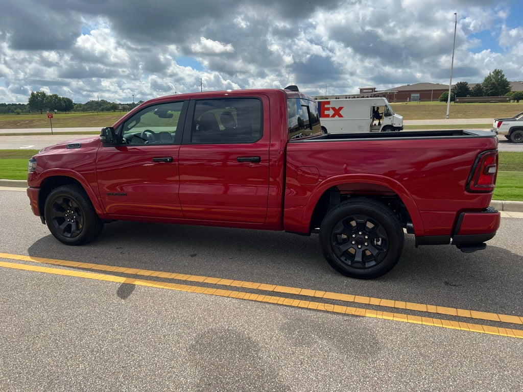2027 RAM 1500 RAM 1500 BIG HORN CREW CAB 4X4 5'7' BOX