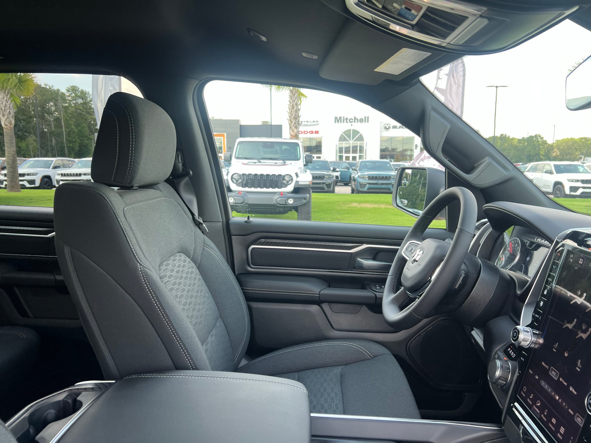 2027 RAM 1500 RAM 1500 BIG HORN CREW CAB 4X4 5'7' BOX