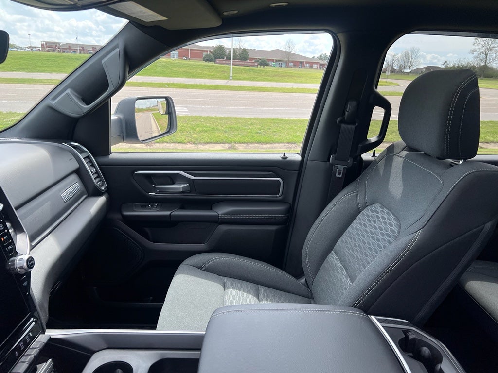 2025 RAM 1500 Big Horn Crew Cab 4x4 5'7' Box