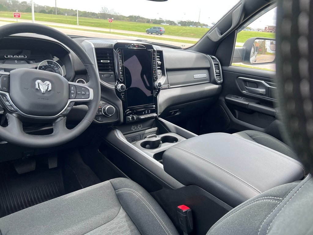 2025 RAM 1500 Big Horn Crew Cab 4x4 5'7' Box