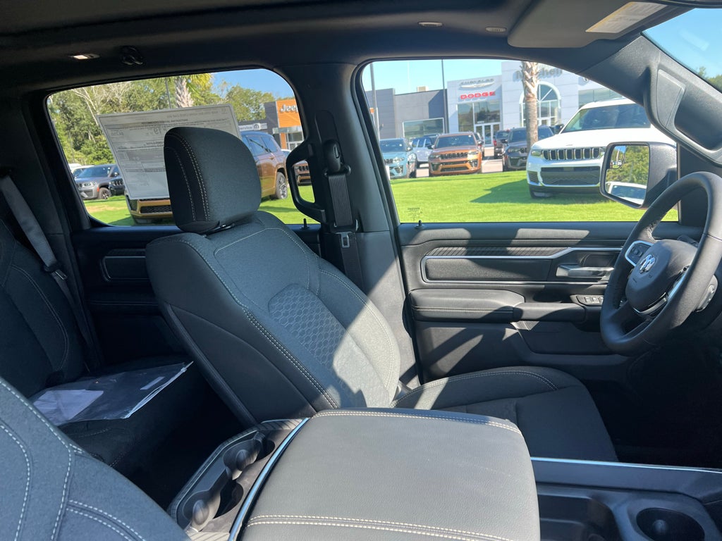 2027 RAM 1500 RAM 1500 BIG HORN CREW CAB 4X4 5'7' BOX