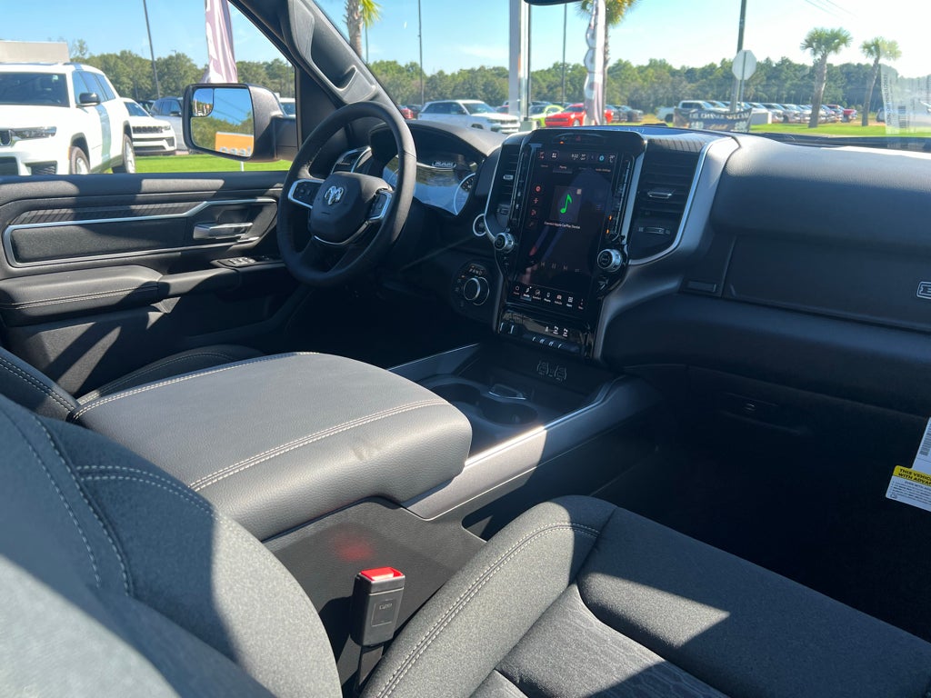 2027 RAM 1500 RAM 1500 BIG HORN CREW CAB 4X4 5'7' BOX