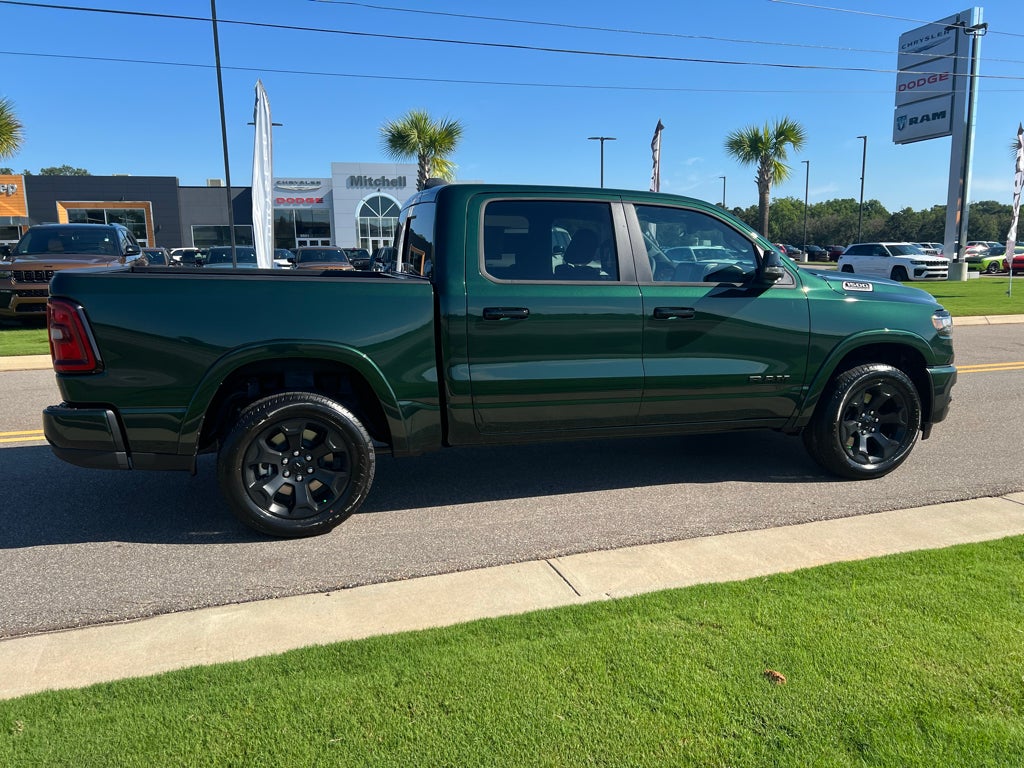 2027 RAM 1500 RAM 1500 BIG HORN CREW CAB 4X4 5'7' BOX