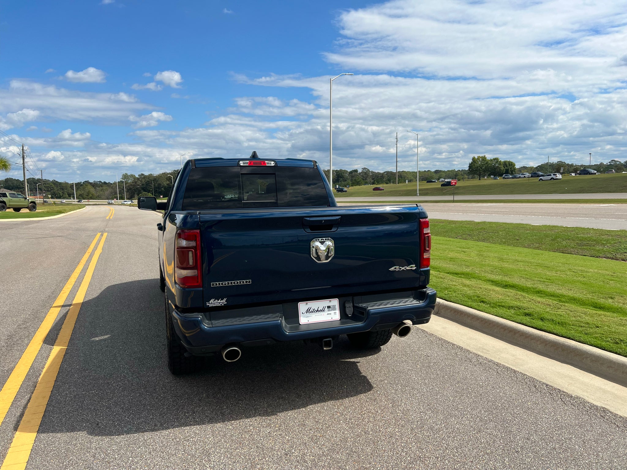 2023 RAM 1500 Big Horn Crew Cab 4x4 5'7' Box