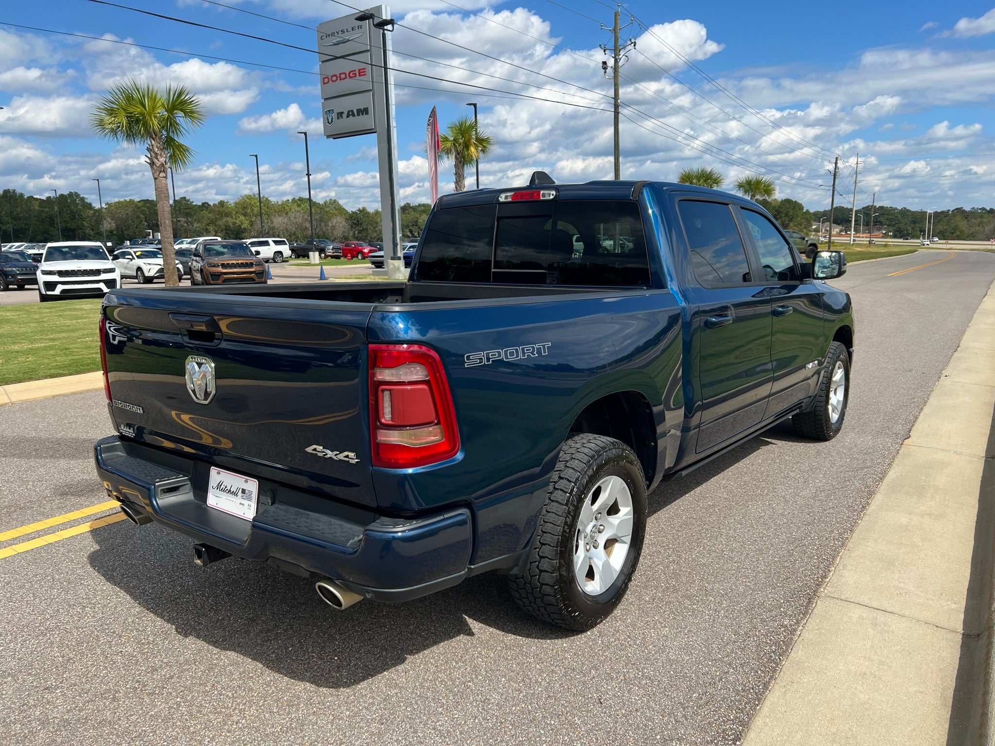 2023 RAM 1500 Big Horn Crew Cab 4x4 5'7' Box