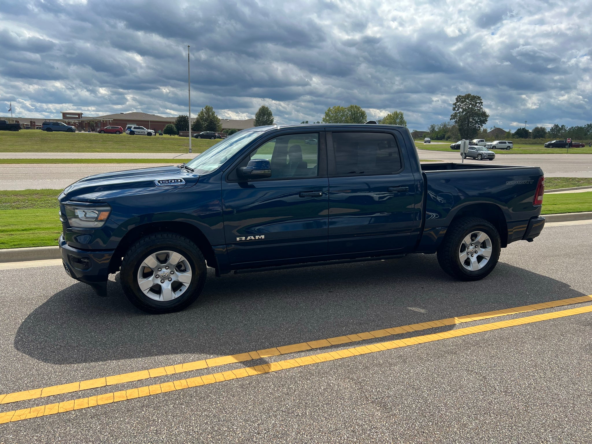 2023 RAM 1500 Big Horn Crew Cab 4x4 5'7' Box