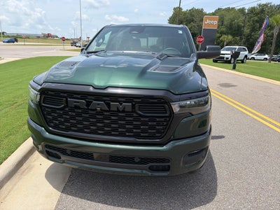 2026 RAM 1500 RAM 1500 EXPRESS CREW CAB 4X4 5'7' BOX