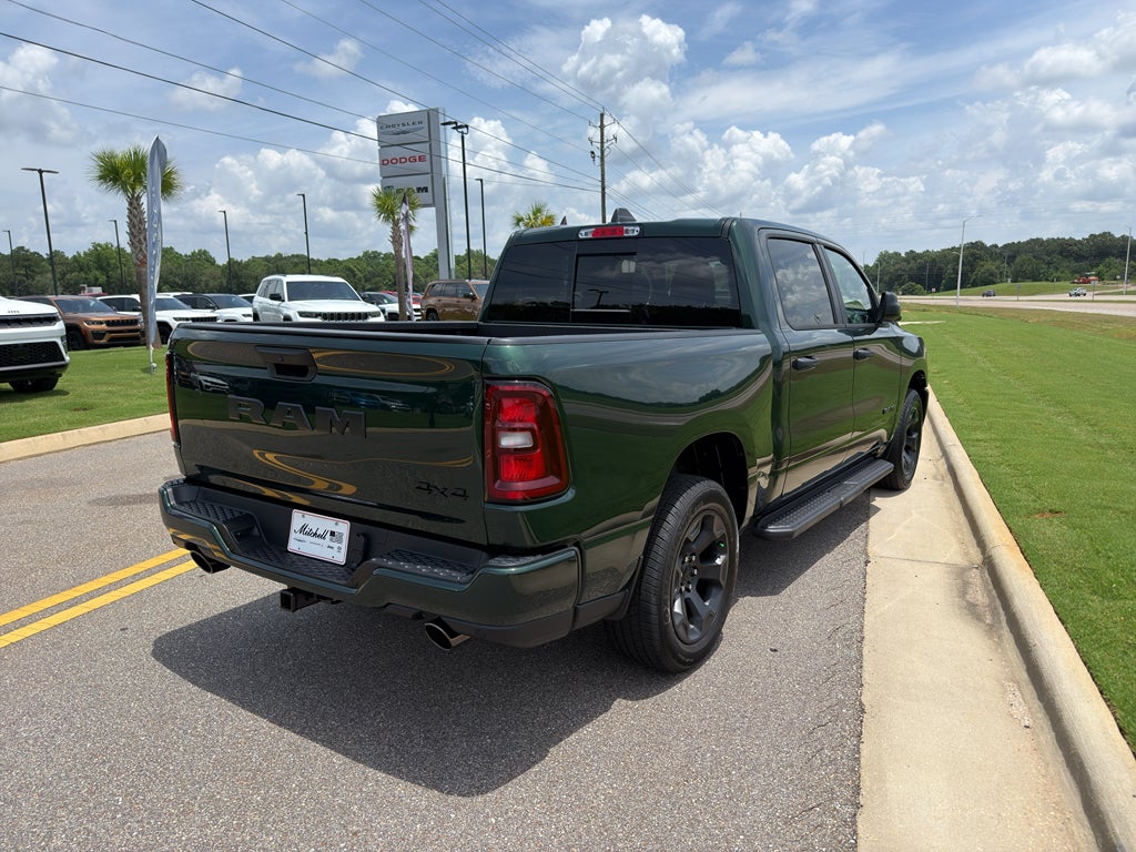 2026 RAM 1500 RAM 1500 EXPRESS CREW CAB 4X4 5'7' BOX