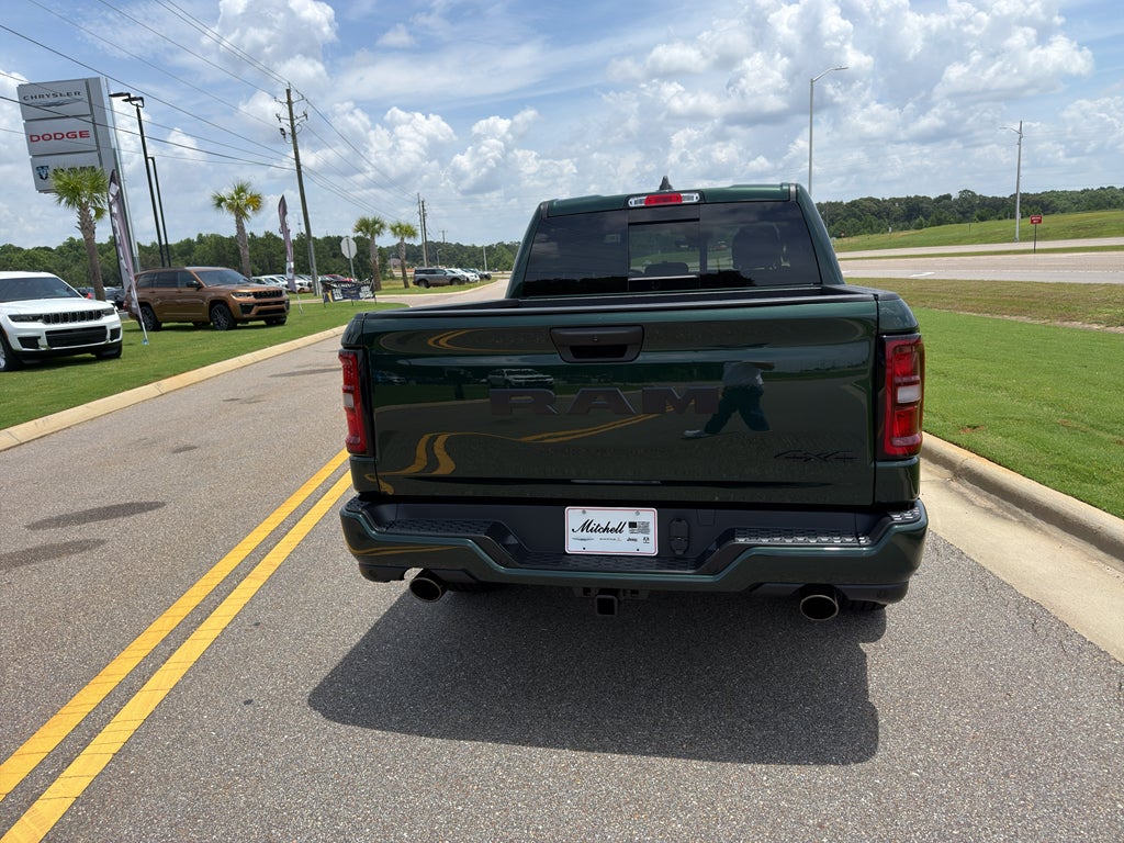 2026 RAM 1500 RAM 1500 EXPRESS CREW CAB 4X4 5'7' BOX