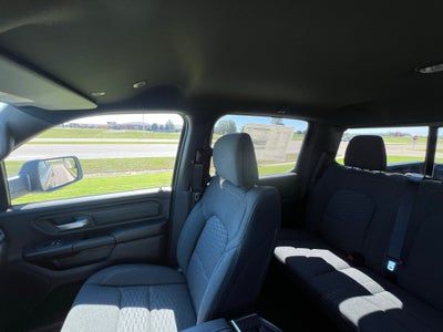 2027 RAM 1500 RAM 1500 EXPRESS CREW CAB 4X4 5'7' BOX