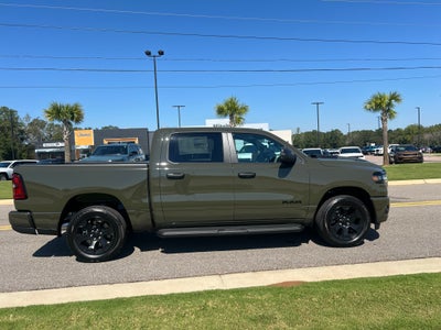 2027 RAM 1500 RAM 1500 EXPRESS CREW CAB 4X4 5'7' BOX