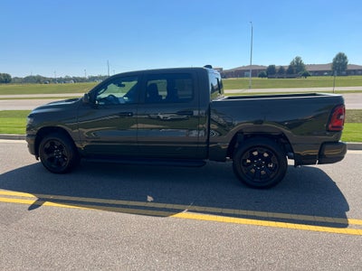 2027 RAM 1500 RAM 1500 EXPRESS CREW CAB 4X4 5'7' BOX