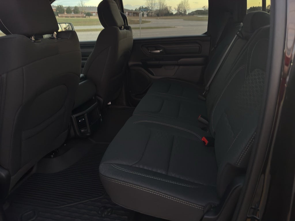 2026 RAM 1500 RAM 1500 WARLOCK CREW CAB 4X4 5'7' BOX