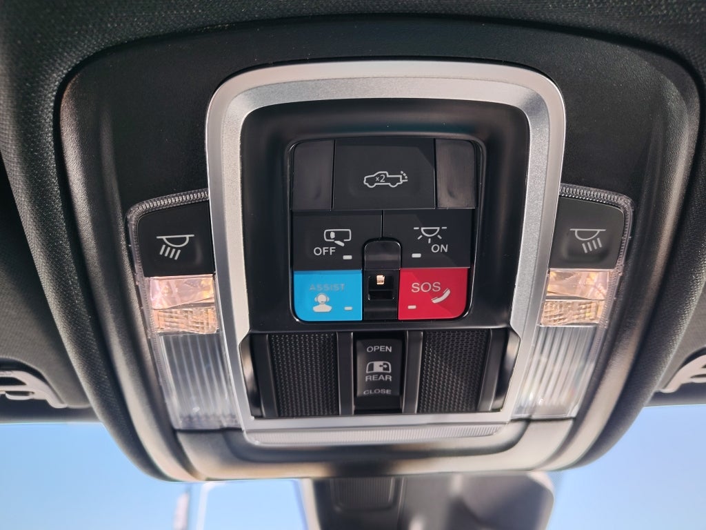 2026 RAM 1500 RAM 1500 LIMITED CREW CAB 4X4 5'7' BOX