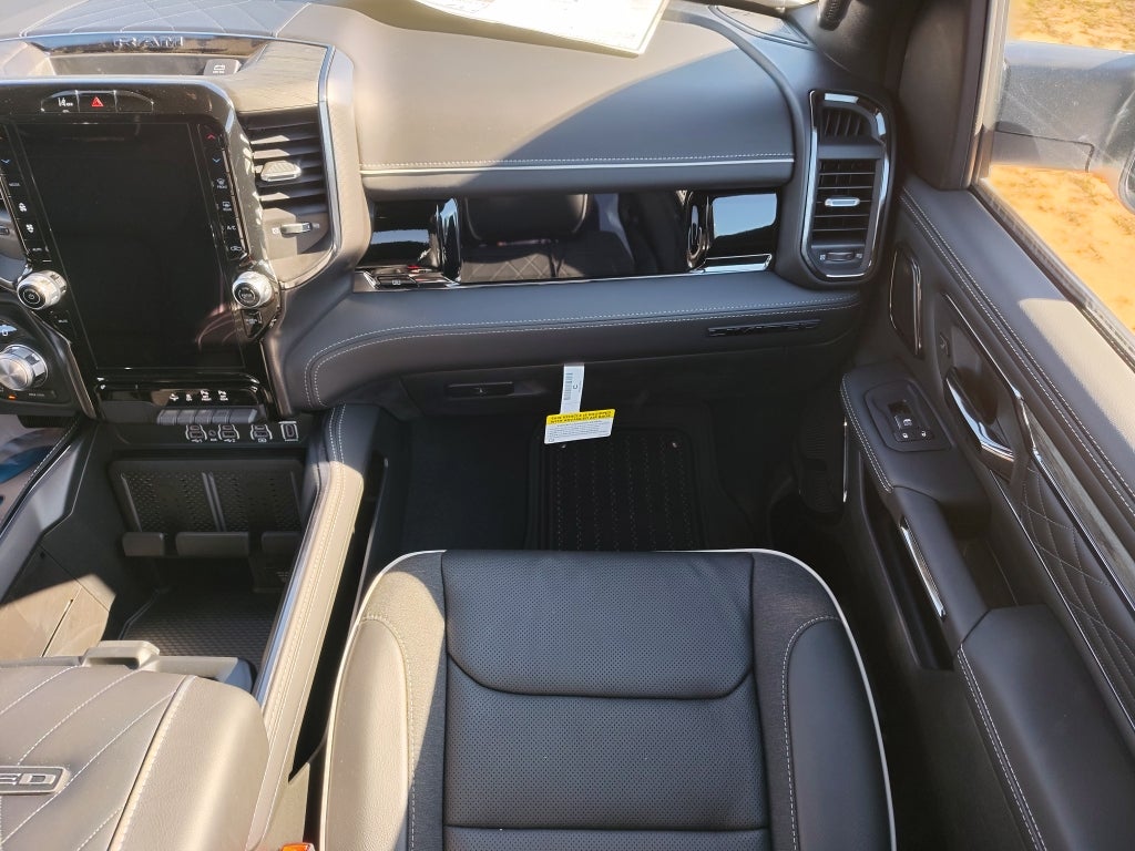 2026 RAM 1500 RAM 1500 LIMITED CREW CAB 4X4 5'7' BOX