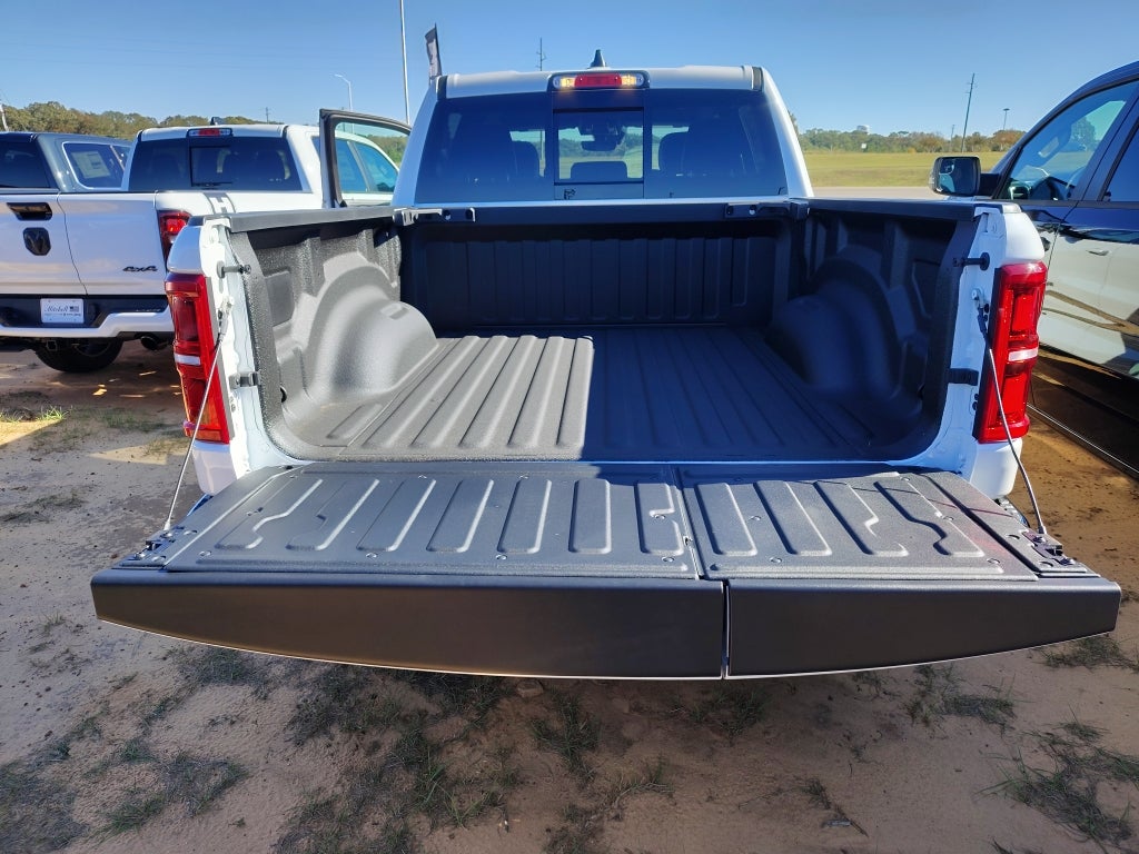 2026 RAM 1500 RAM 1500 LIMITED CREW CAB 4X4 5'7' BOX