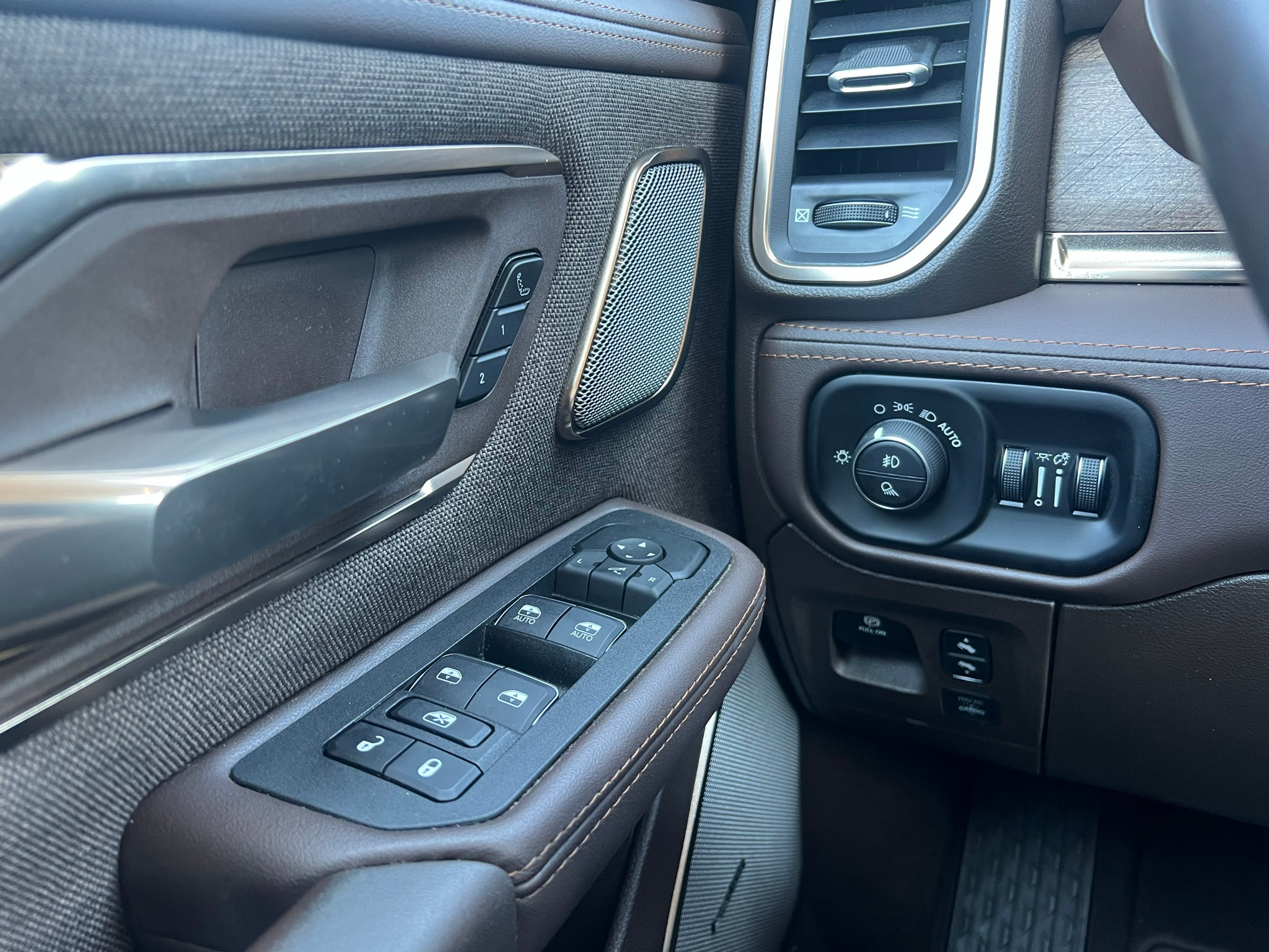 2025 RAM 1500 Longhorn