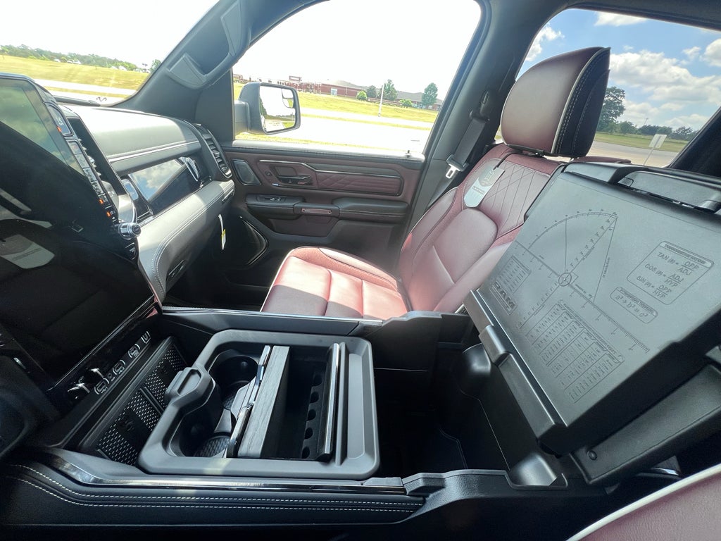 2026 RAM 1500 RAM 1500 LIMITED CREW CAB 4X4 5'7' BOX