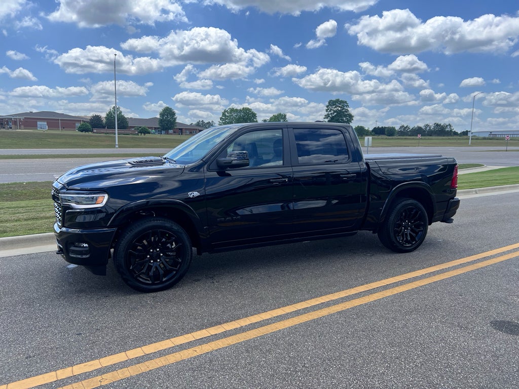 2026 RAM 1500 RAM 1500 LIMITED CREW CAB 4X4 5'7' BOX